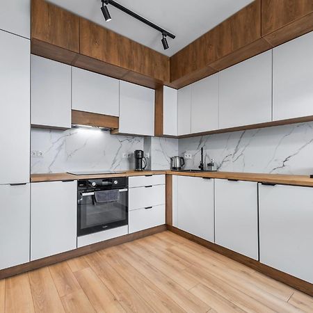 Rentplanet - Apartament Miedzynarodowa Varšava Exteriér fotografie